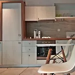 Ξενοδοχείο με διαμερίσματα Luxury 3*