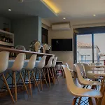 Luxury Ξενοδοχείο με διαμερίσματα Δερβένι