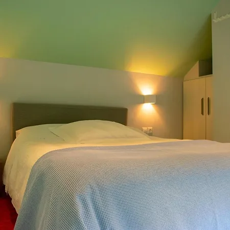 Luxury 公寓式酒店