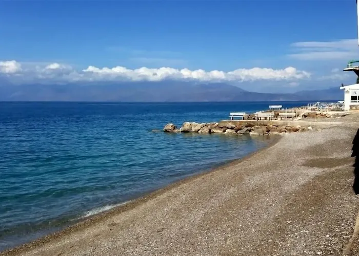 Luxury Aparthotel Derveni