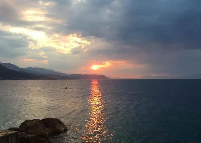 Luxury Aparthotel Derveni